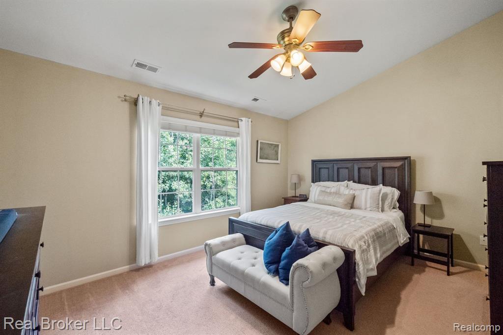 1627 RED HICKORY, Howell, MI 48855 — Photo 18