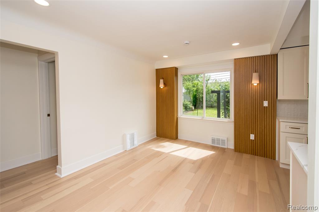 2330 Buckingham Avenue, Berkley, MI 48072 — Photo 17