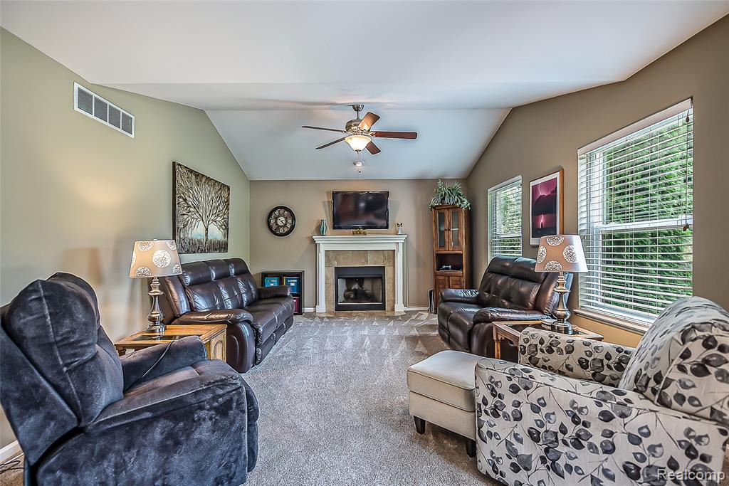 2116 Ore Creek Lane, Brighton, MI 48114 — Photo 17