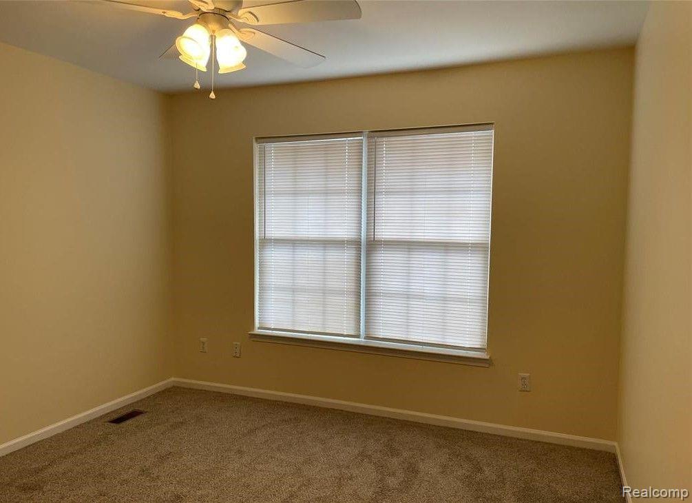 5483 Seabreeze Lane, Sterling Heights, MI 48310 — Photo 10