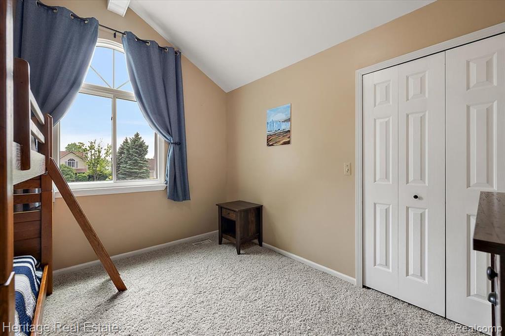 624 Glenmoor Drive, Oxford, MI 48371 — Photo 24