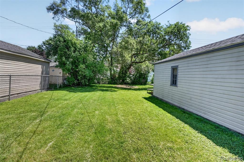 9709 Park Avenue, Allen Park, MI 48101 — Photo 5