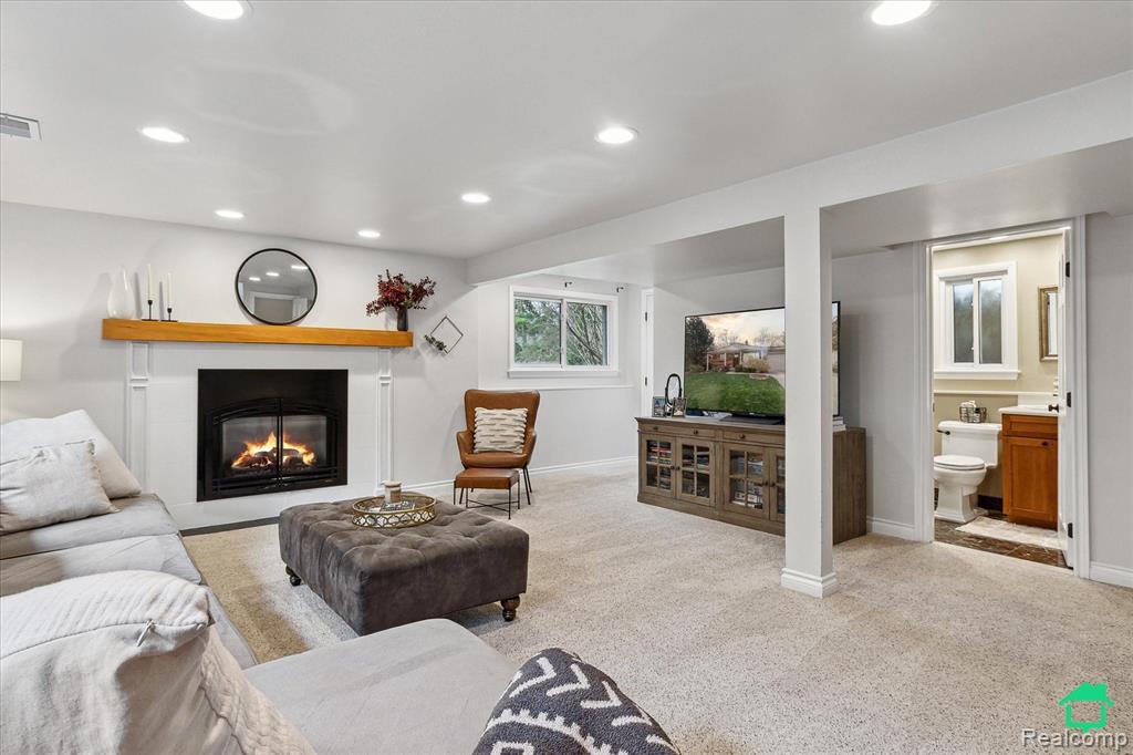 40807 Ivywood Lane, Plymouth, MI 48170 — Photo 20
