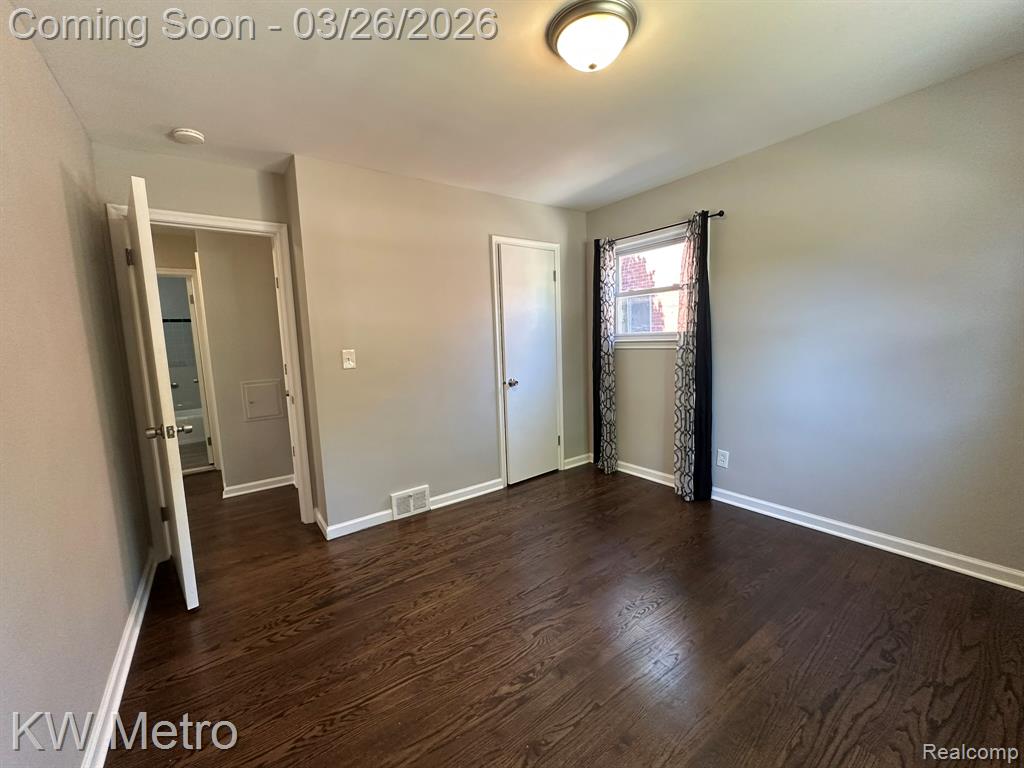 20498 Country Club Drive, Harper Woods, MI 48225 — Photo 15