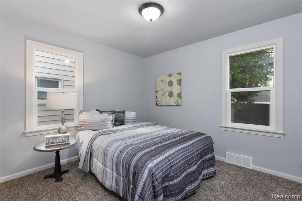 77 W Brickley Avenue, Hazel Park, MI 48030 — Photo 10