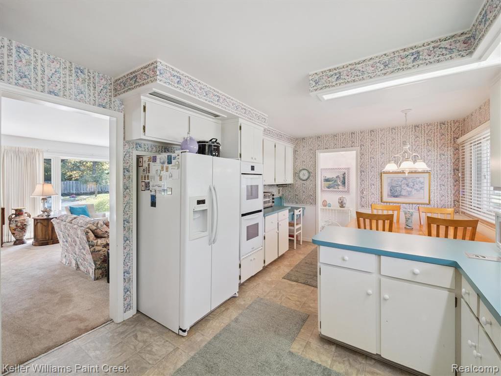 952 Dursley Road, Bloomfield Hills, MI 48304 — Photo 22