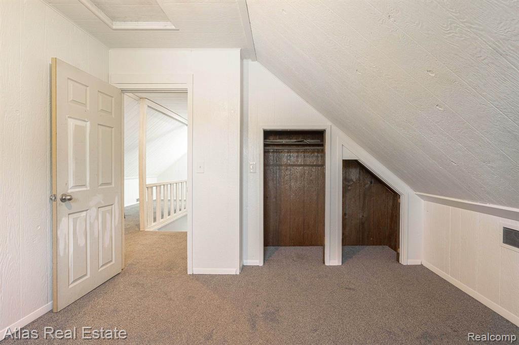 10493 Green Road, Goodrich Vlg, MI — Photo 39