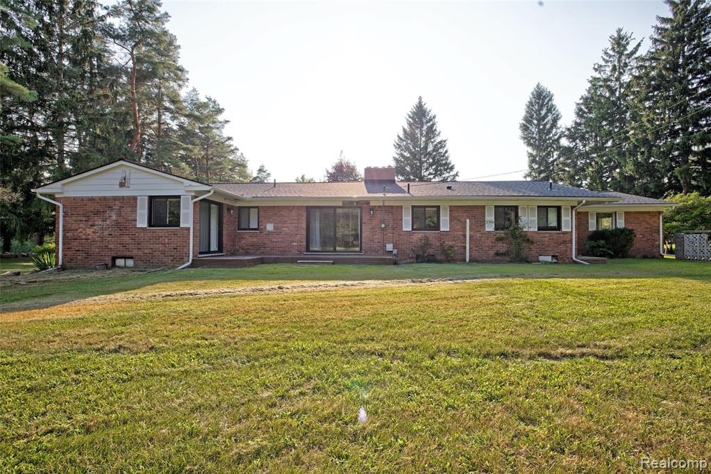 300 Sherman Court, Ortonville, MI 48462 — Photo 54