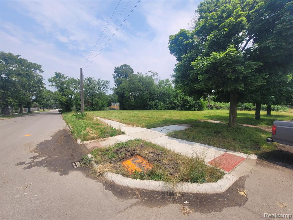 5202 STANTON Street, Detroit, MI 48208 — Photo 6