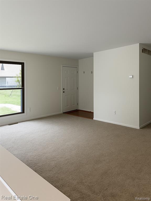 2961 Roundtree Drive, Troy, MI 48083 — Photo 10
