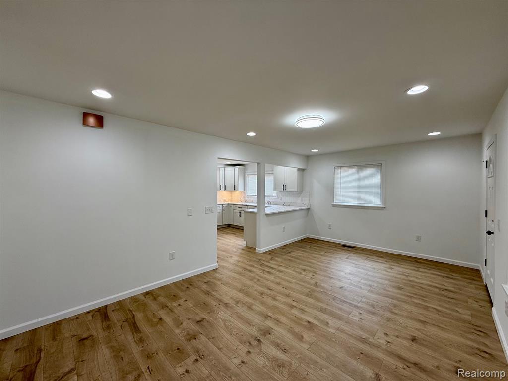 45949 Bontekos Avenue, Belleville, MI 48111 — Photo 8
