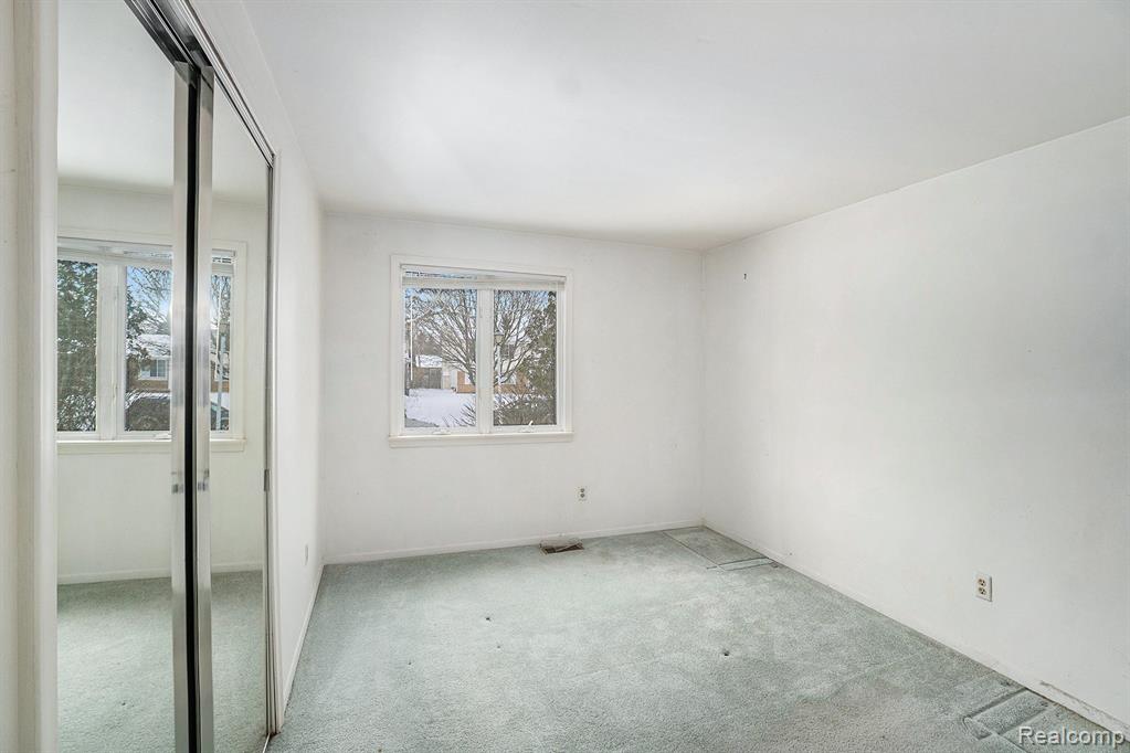 5023 Spring Well Lane, Grand Blanc, MI 48439 — Photo 19