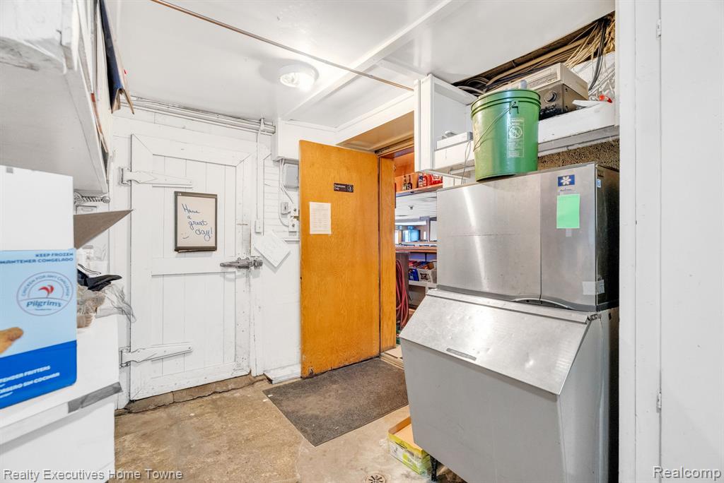 521 24th Street, Port Huron, MI 48060 — Photo 40