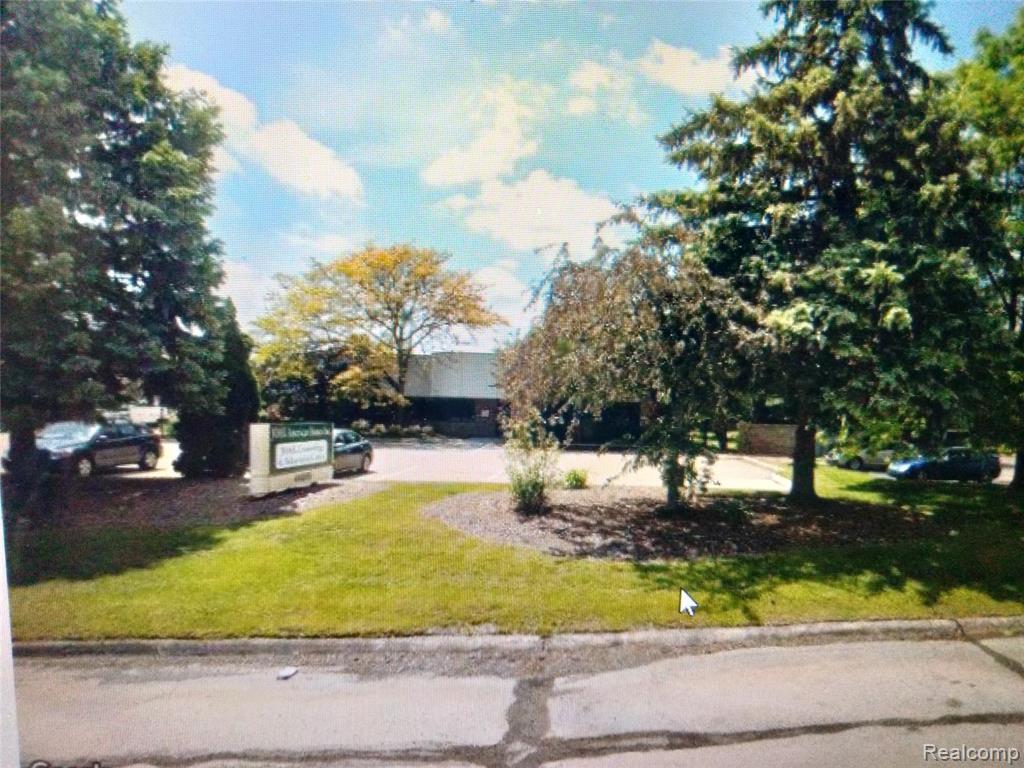 44899 Centre Road, Clinton Twp, MI 48038 — Photo 21