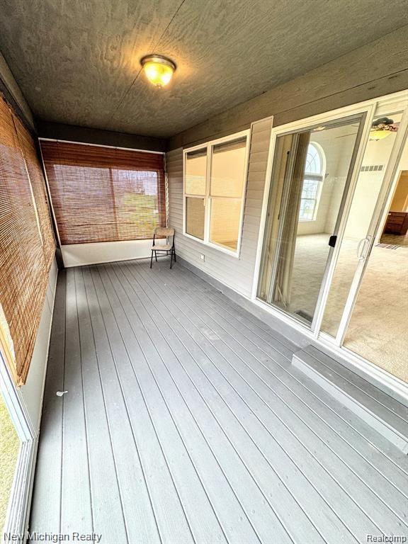 5191 SANDALWOOD Circle, Grand Blanc, MI 48439 — Photo 10