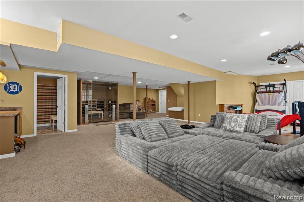 17020 CARRIAGE Way, Northville, MI 48168 — Photo 37