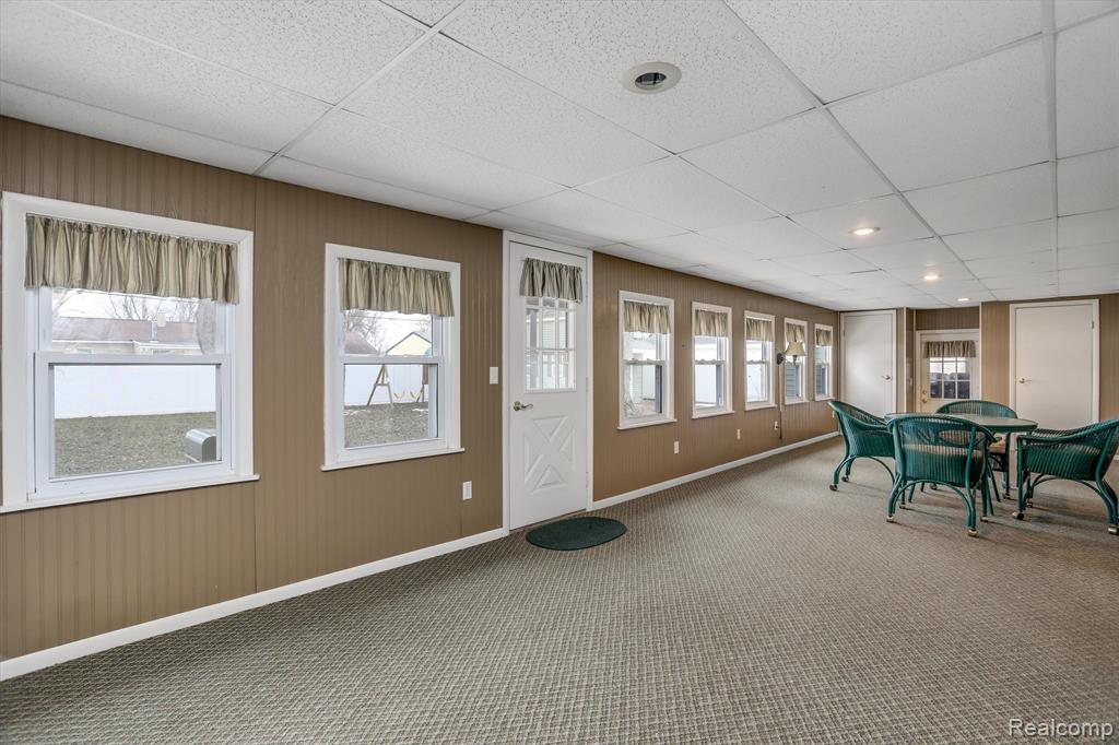 7464 S SHAKER Drive, Waterford, MI 48327 — Photo 25