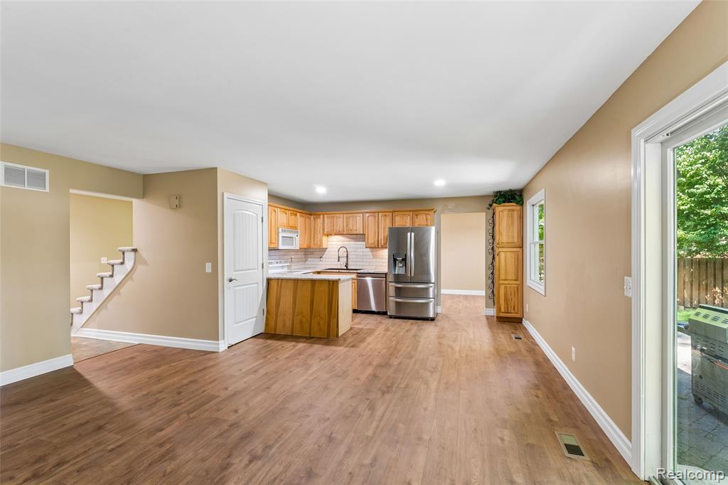 5327 Olde Saybrooke Road, Grand Blanc, MI 48439 — Photo 9