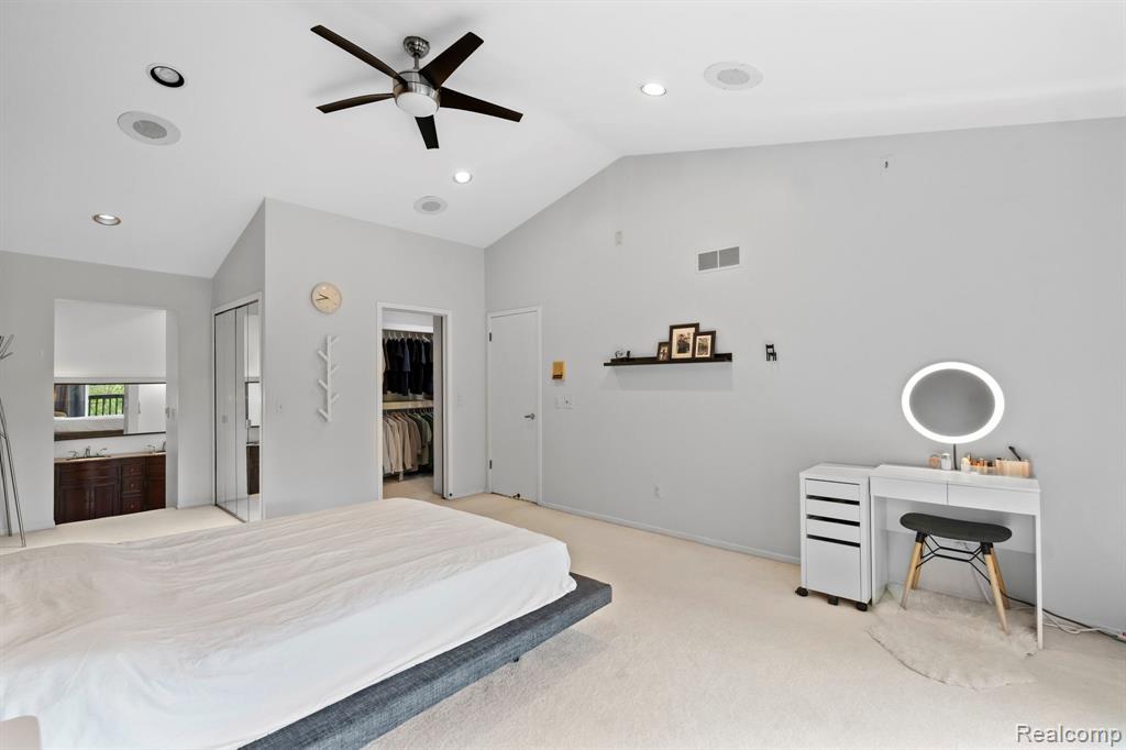 4540 Rolling Pine Court, West Bloomfield, MI 48323 — Photo 22
