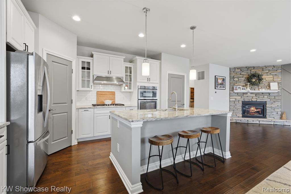 30253 MACINTOSH Lane, New Hudson, MI 48165 — Photo 15