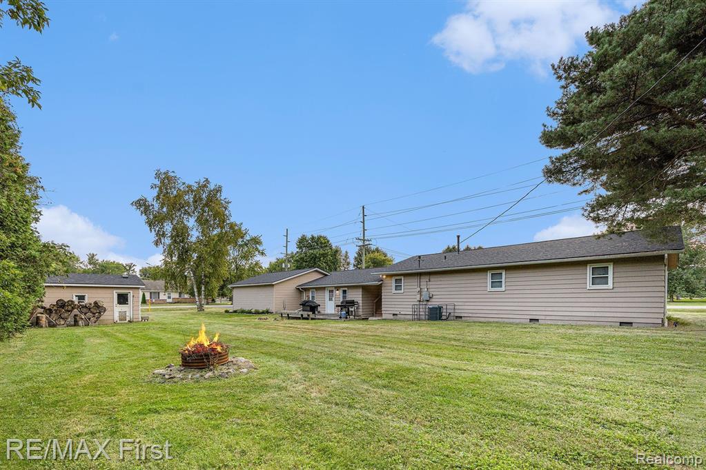 4010 PARKER Road, Fort Gratiot, MI 48059 — Photo 31
