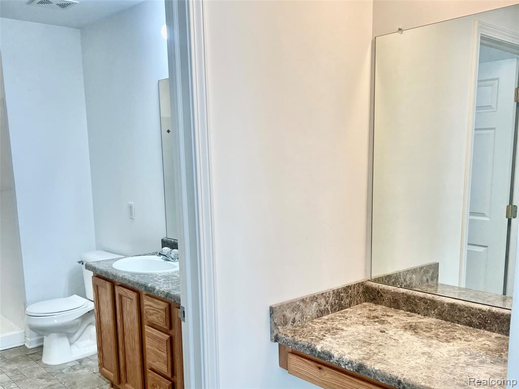 22678 Goddard Road N, Taylor, MI 48180 — Photo 17