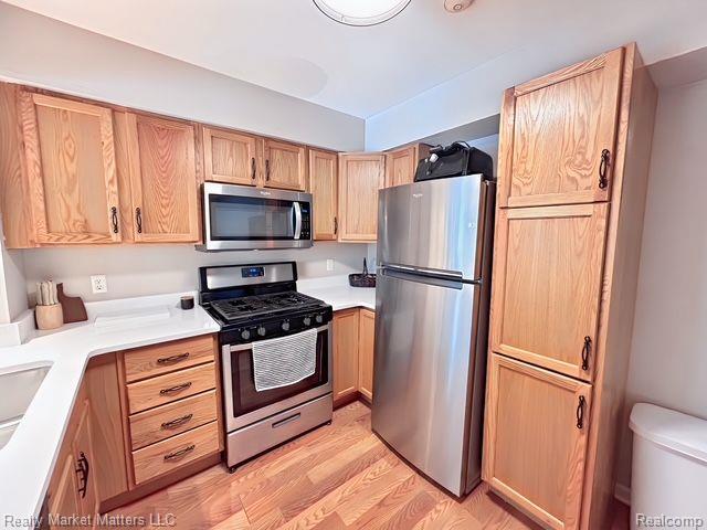 4098 HUNTERS Circle W, Canton, MI 48188 — Photo 4