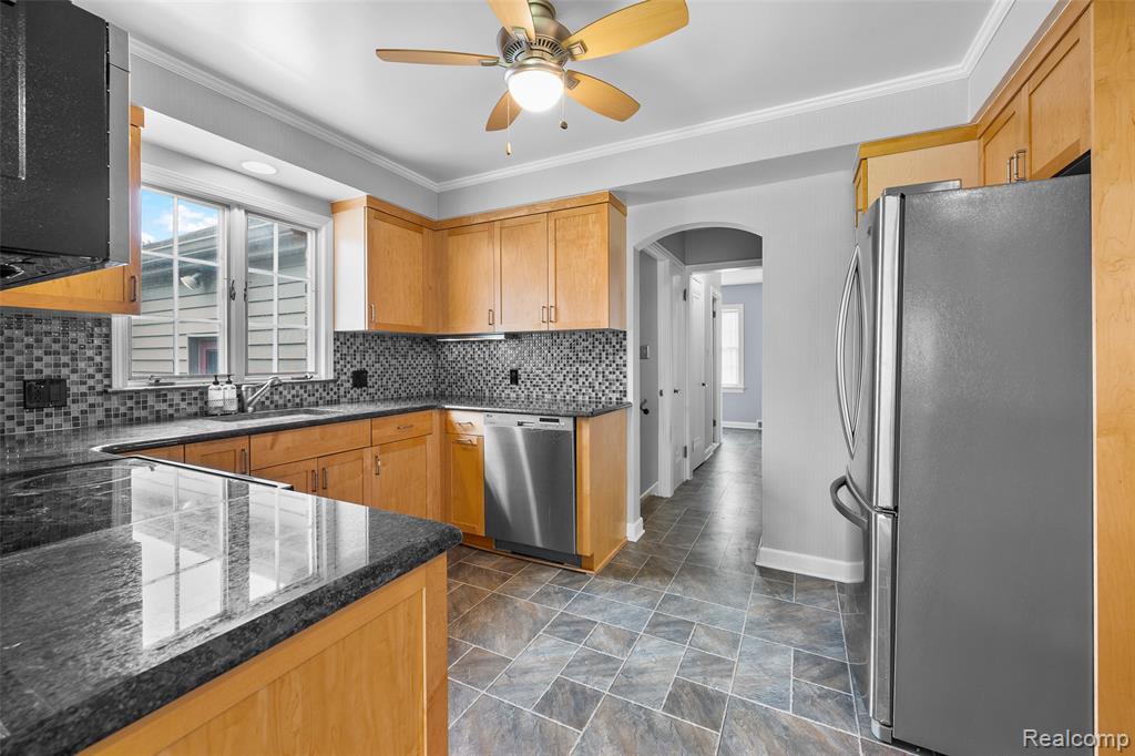 404 Lexington Boulevard, Royal Oak, MI 48073 — Photo 5