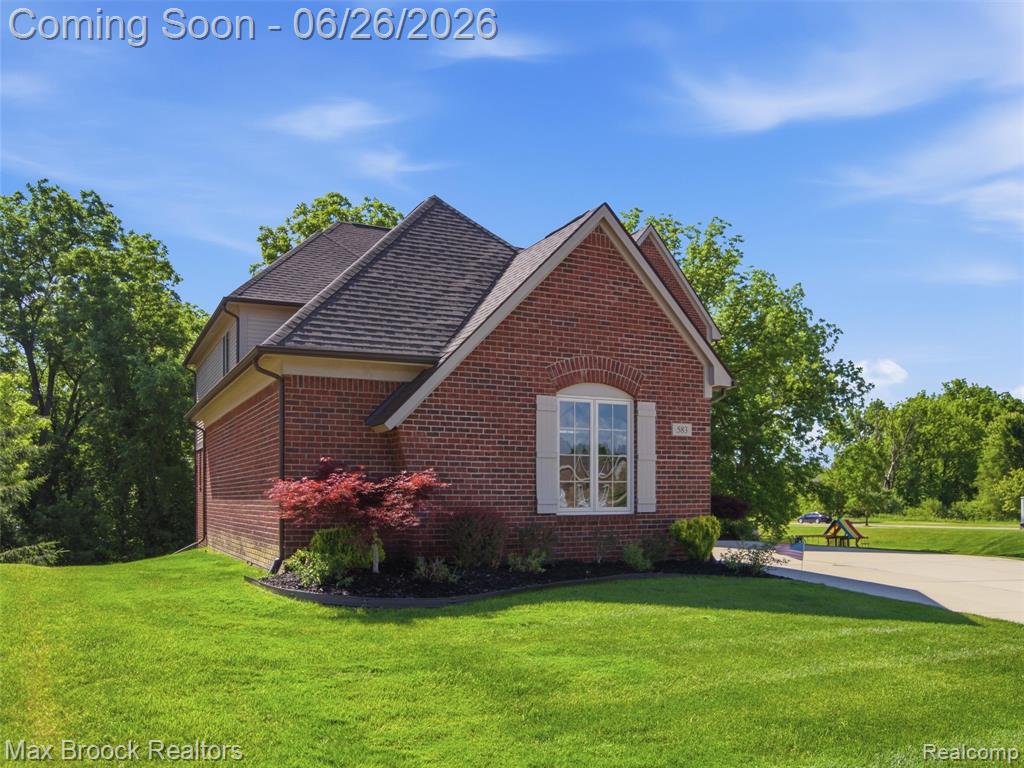 583 Birchcrest Court, Oakland, MI — Photo 97