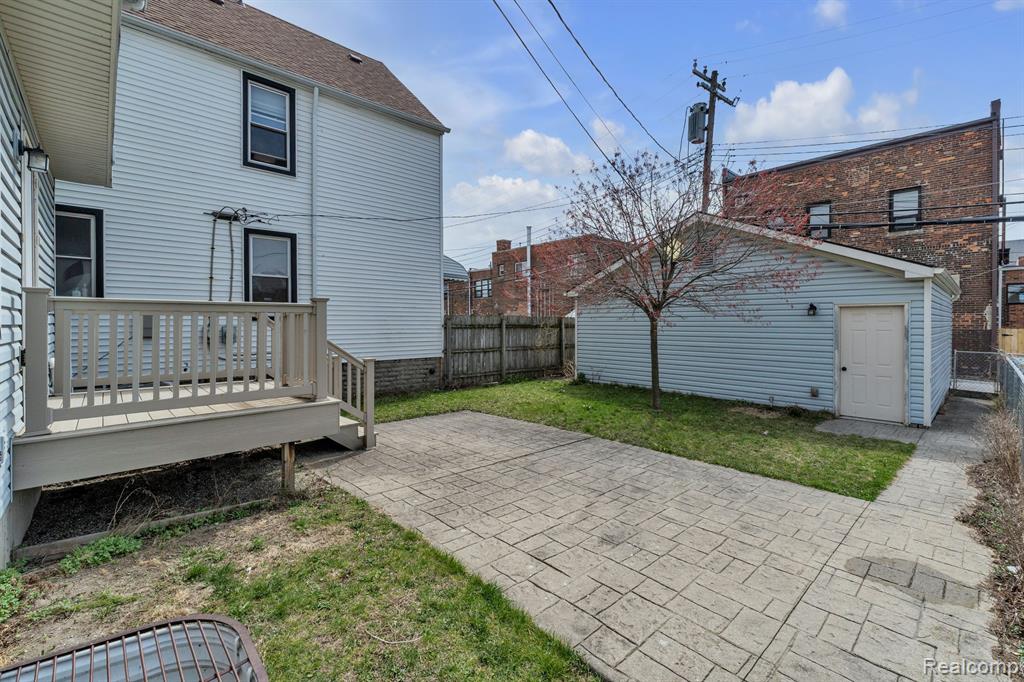 9363 MITCHELL Street, Hamtramck, MI 48212 — Photo 34
