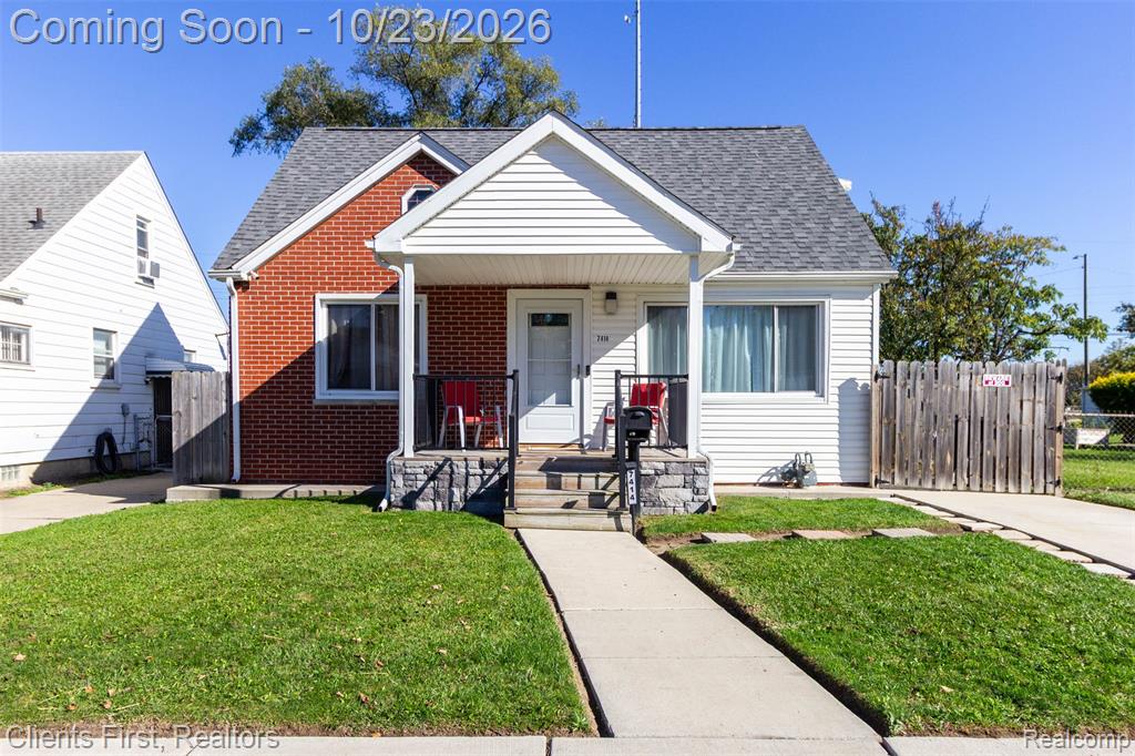 7414 Ashton Avenue, Detroit, MI 48228