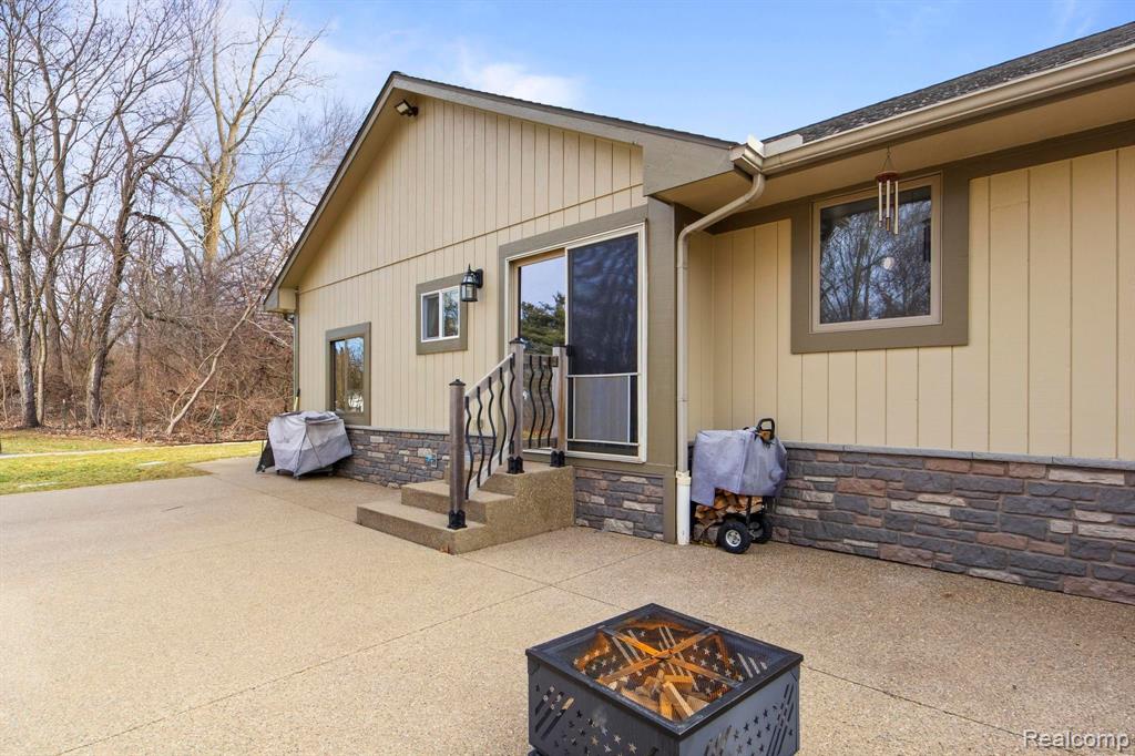 4025 PRESIDENTIAL Way, Highland, MI 48356 — Photo 25