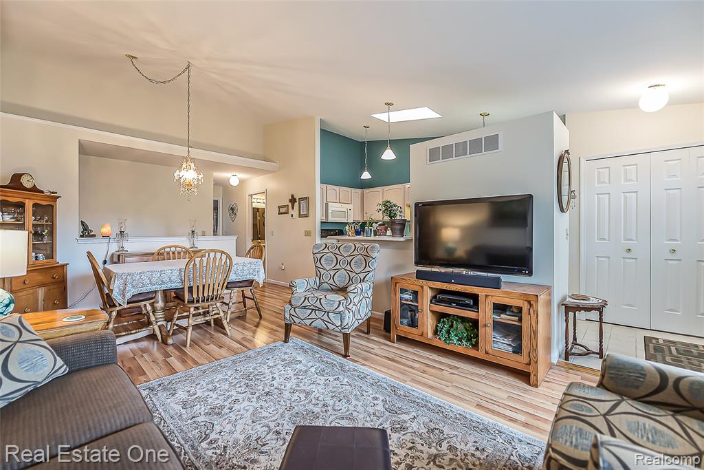 61702 Williamsburg, 2, South Lyon, MI 48178 — Photo 13