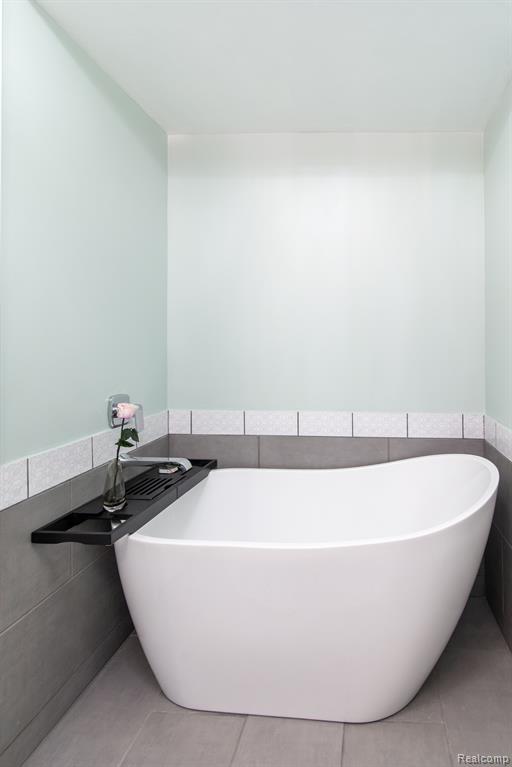 45800 MEADOWS Circle W, Macomb, MI 48044 — Photo 17
