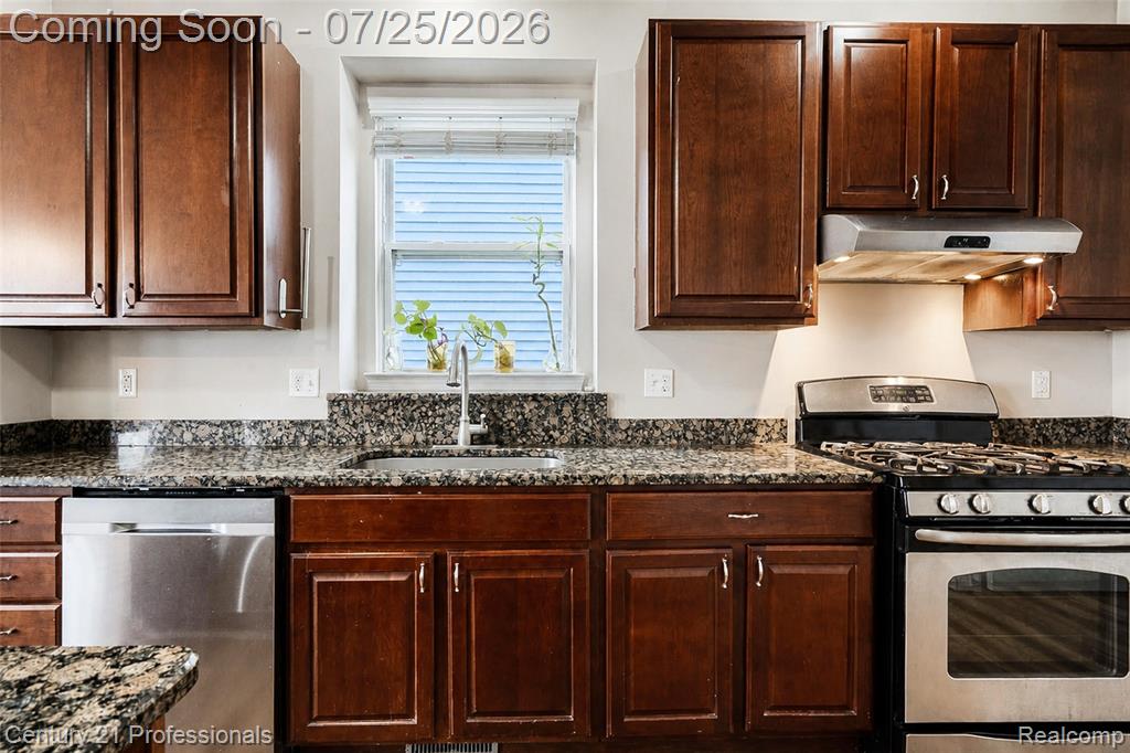 27089 Maxwell Court, Novi, MI — Photo 26