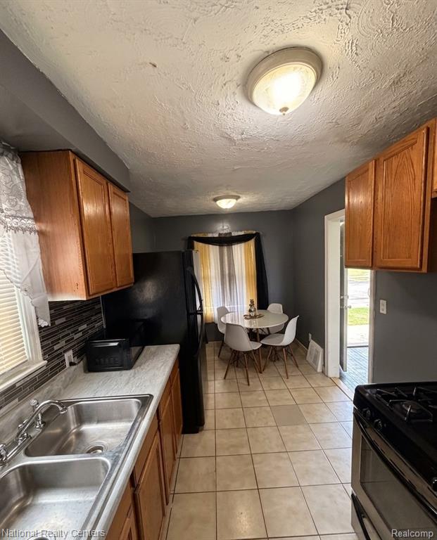 6530 Brace Street, Detroit, MI 48228 — Photo 10