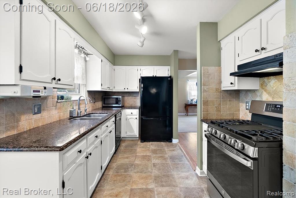 6339 Westwego Drive, Brighton, MI 48116 — Photo 16