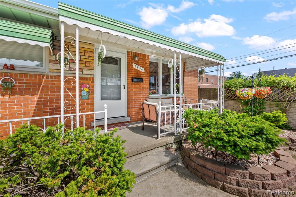 5634 N Lafayette Street, Dearborn Heights, MI 48127 — Photo 4