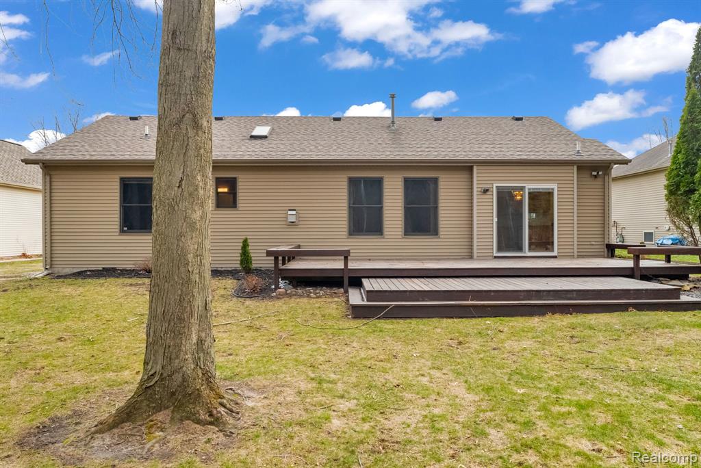 4039 Stoney Creek Drive, Fort Gratiot, MI 48059 — Photo 31