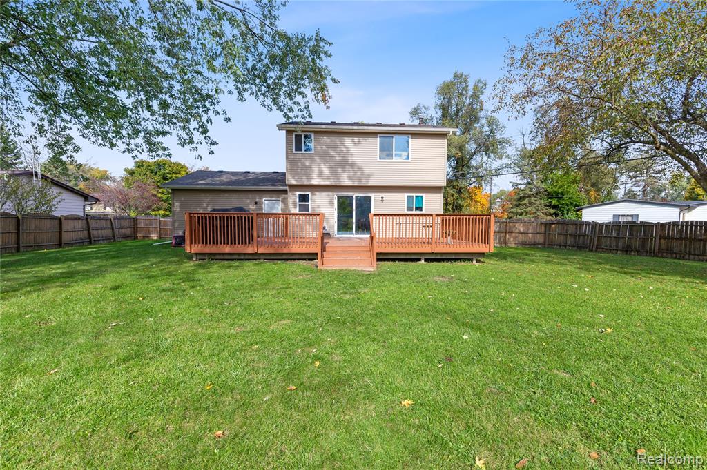 5423 Meadowcrest Drive, Flint, MI 48532 — Photo 3
