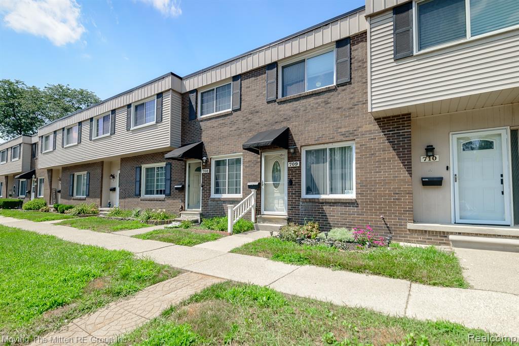 709 Estrada Drive, Belleville, MI 48111 — Photo 22