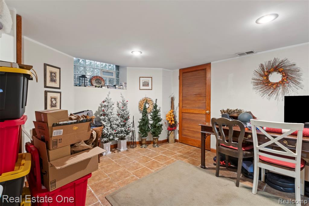 939 S HIGHLAND Street, Dearborn, MI 48124 — Photo 34
