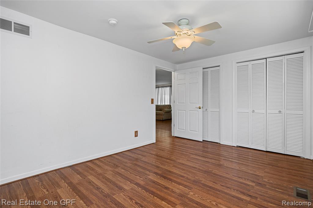 5871 Manor Drive, Fort Gratiot, MI 48059 — Photo 25
