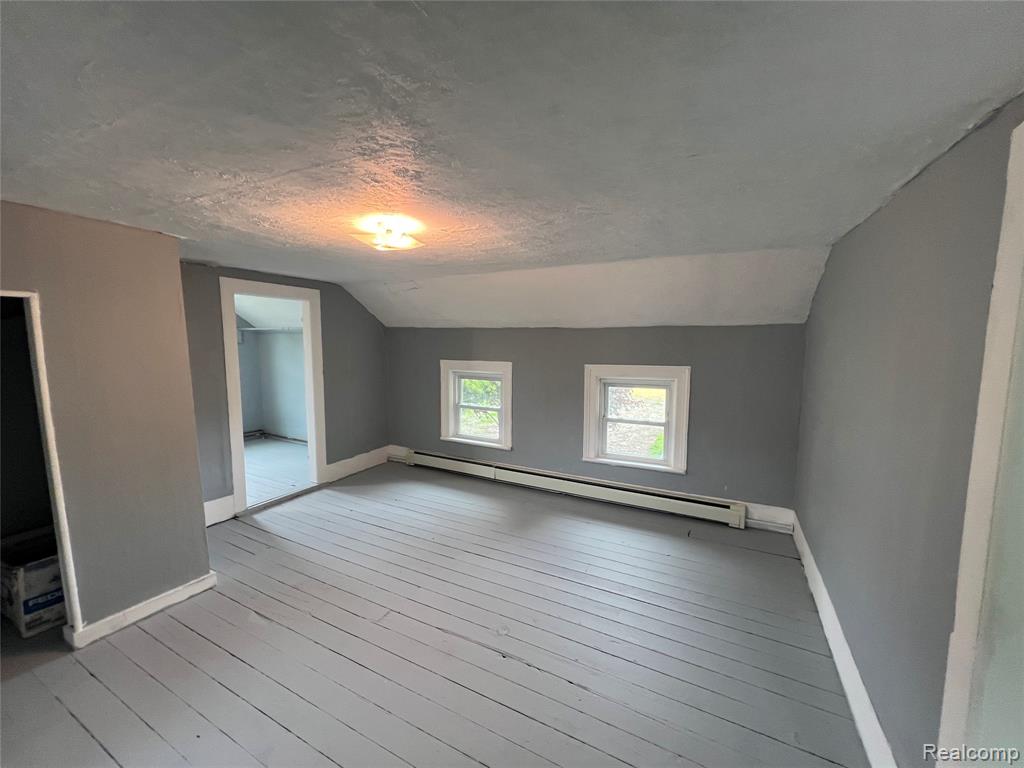 9890 Chinavare Road, Newport, MI 48166 — Photo 7