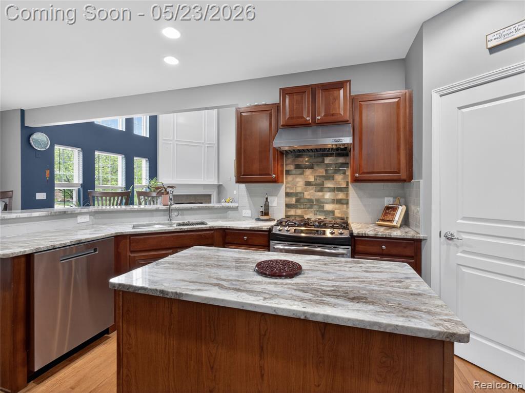 50182 Black Horse Lane, Canton, MI 48188 — Photo 21