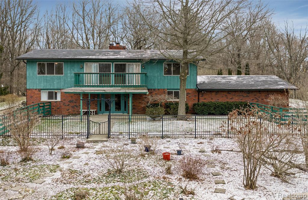 9801 Gibbs Road, Clarkston, MI 48348 — Photo 29
