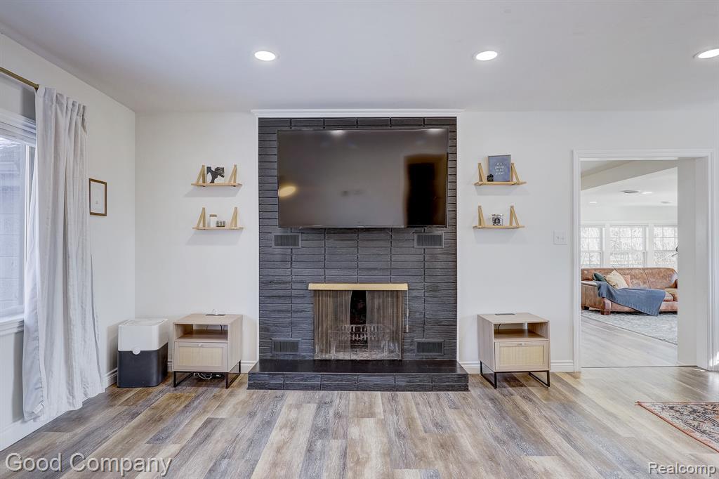 4896 Chicago Road, Warren, MI 48092 — Photo 10