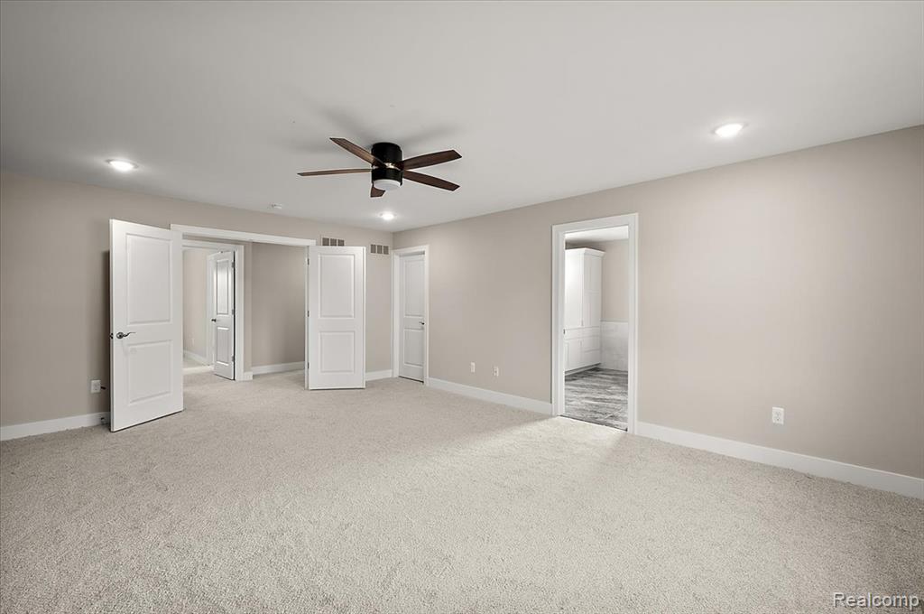 50437 MISTWOOD Drive, Macomb, MI 48042 — Photo 47