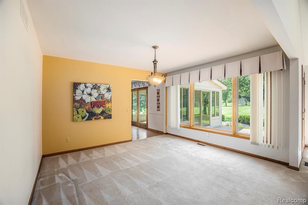 8477 Ranch Estates Road, Clarkston, MI 48348 — Photo 8