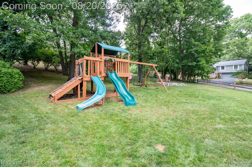 9275 Thendara Boulevard, Clarkston, MI 48348 — Photo 35